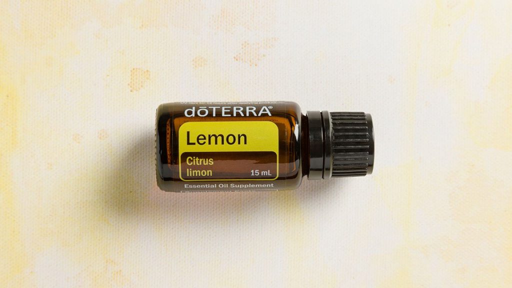 uses for lemon essential oil 