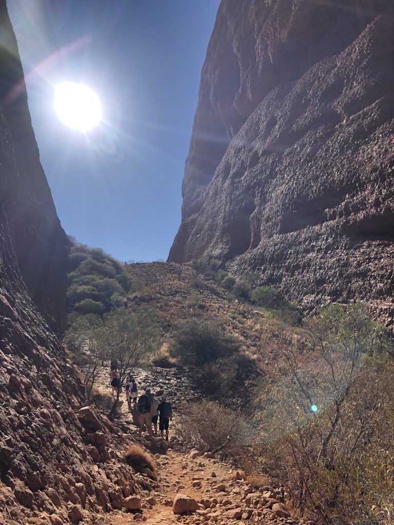 wellness blogger Erica Rascon hikes Kata Tjuta