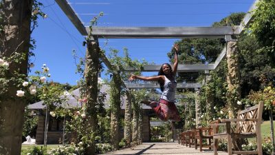 wellness blogger Erica Rascon at Royal Botanic Gardens Sydney