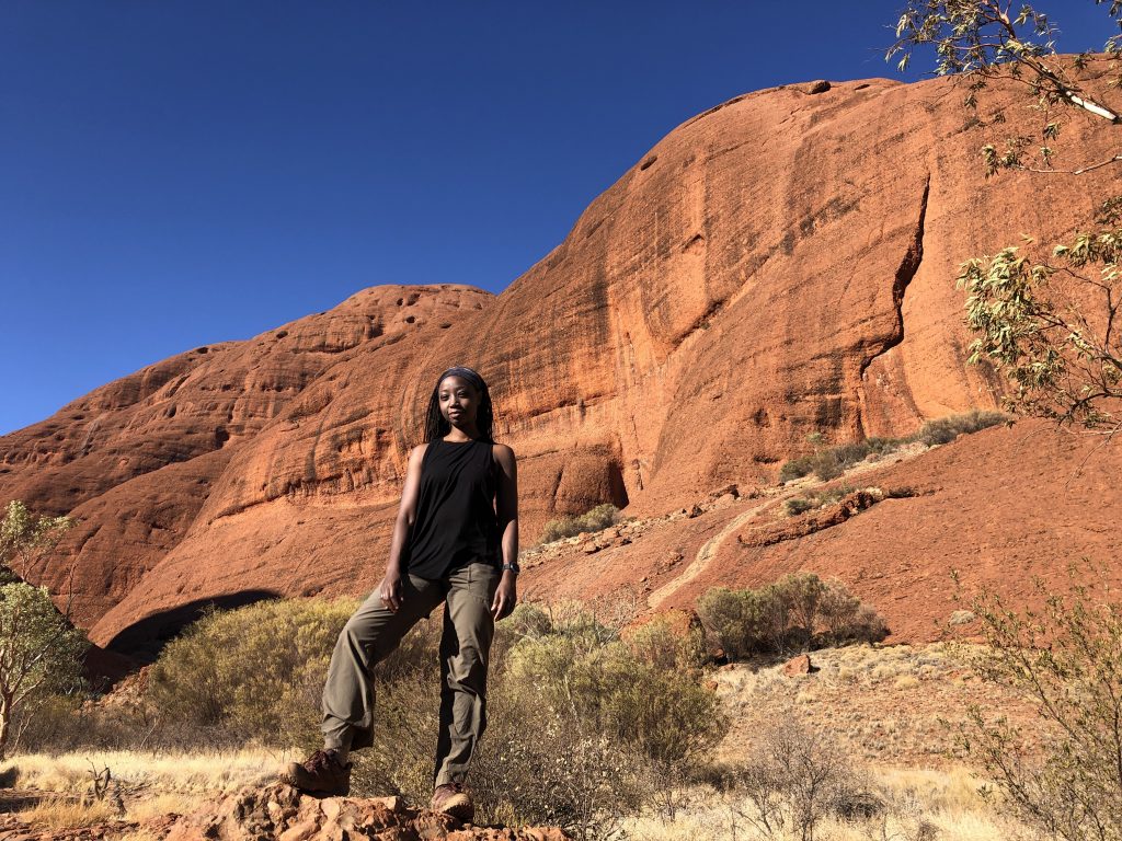 wellness blogger Erica Rascon hikes Kata Tjuta